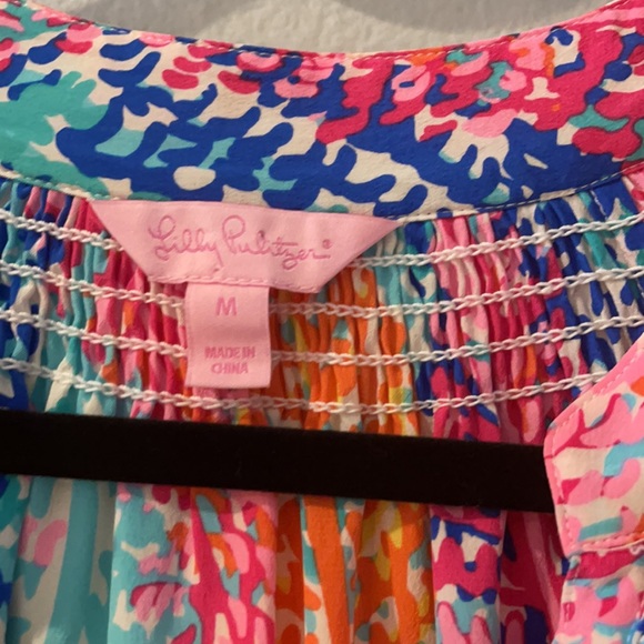 Lilly Pulitzer 100% silk Elsa blouse in Electric Feel print - Picture 3 of 9